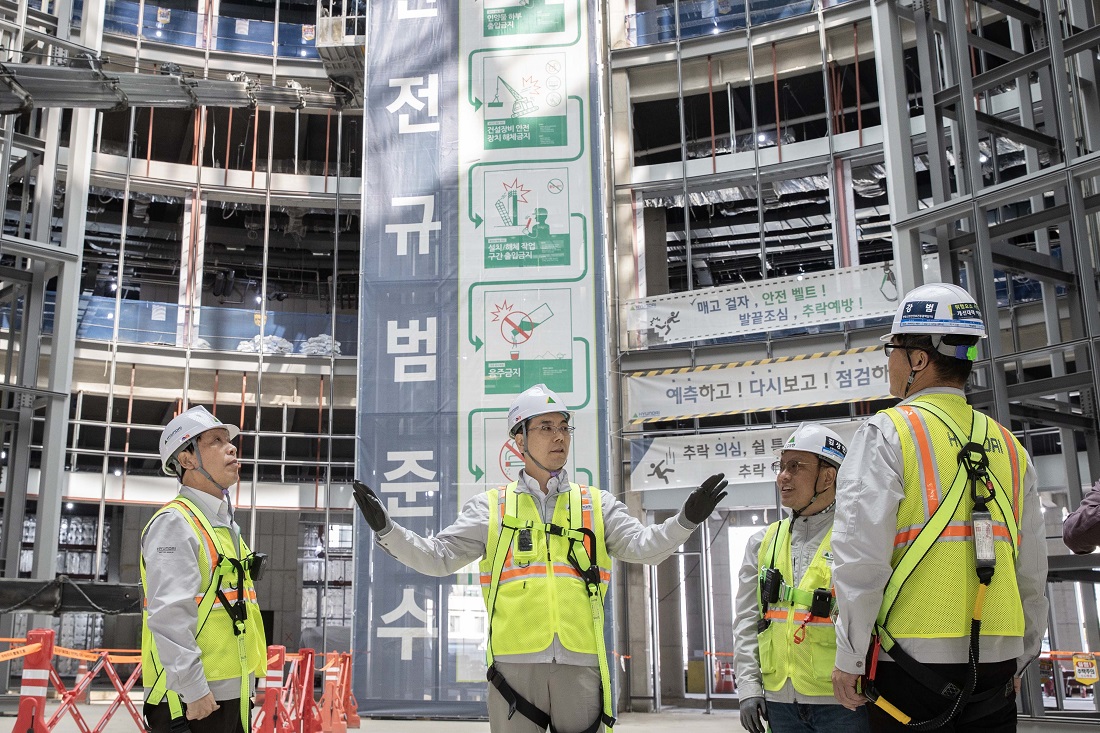 현대건설 ‘건설현장 추락 사고 예방 릴레이 캠페인’ 행사 이미지